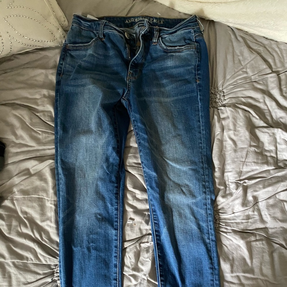 American Eagle joggings in size 4